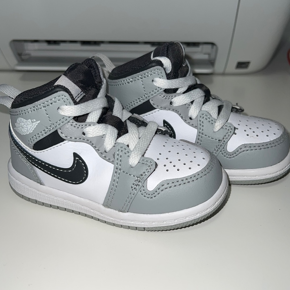 Jordan 1 mid (toddler)